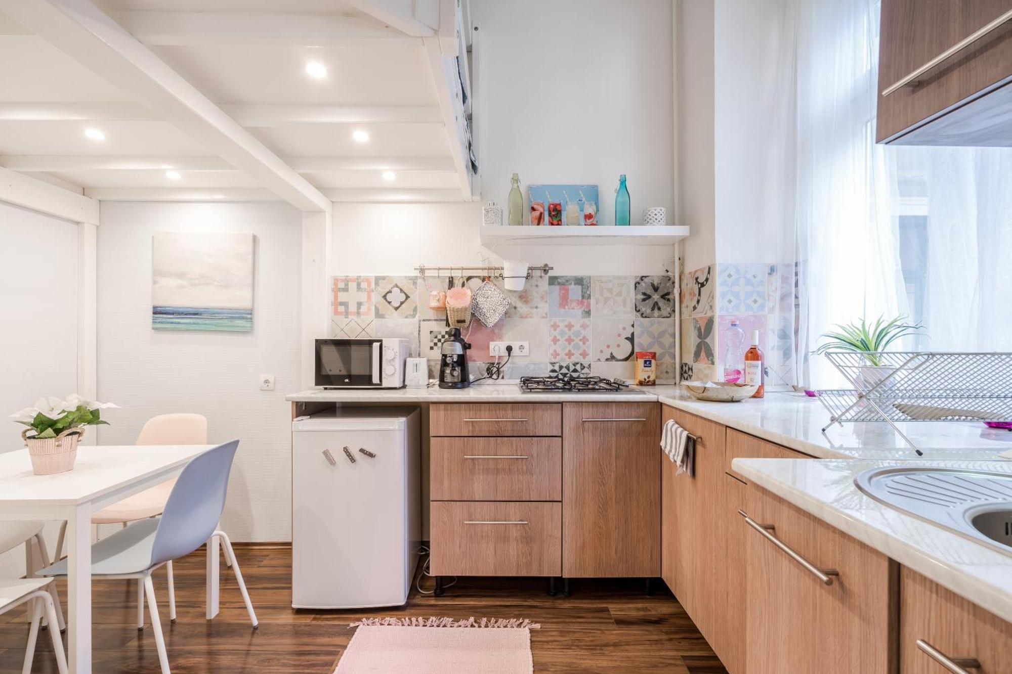 Bpr Stylish Mosaic Home With Terrace Budapest Eksteriør billede
